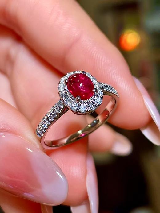 0.7ct蛋面红宝石戒指 商品图1