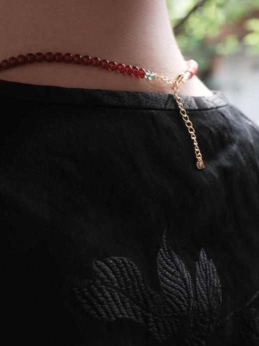 盛唐牡丹 | 民国真丝老面料偏襟马甲(黑色纹样-花纹随机 售完不补) 商品图4