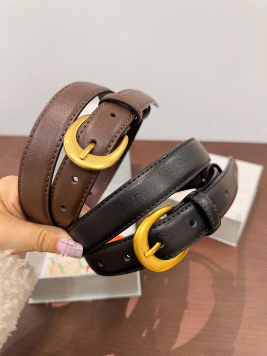 正品授权MEUCA KSAX女士真皮针扣皮带 商品图0