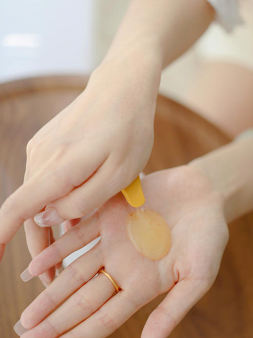 520护肤节【升级包装工艺 更好冲洗 】【易脱发、易出油选它】【满158元减30元】菲诗蔻无硅油养护套 生姜洗发水 护发精油 板娘自用 强韧发根 预防头皮老化 湖州仓 商品图3