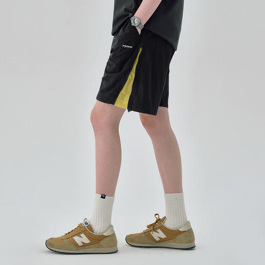 714street耐磨抗皱侧拉链撞色户外短裤男2025夏季新款休闲运动裤 商品图1