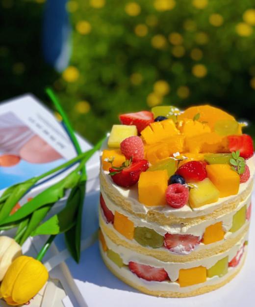缤纷鲜果裸蛋糕 商品图0
