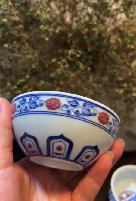 青花釉里红宝相杯 商品图0