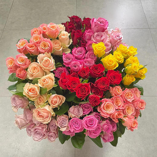重瓣玫瑰鲜花盲盒（不同色4扎40支）品种颜色丰富，瓶插养护仙气满满 商品图1