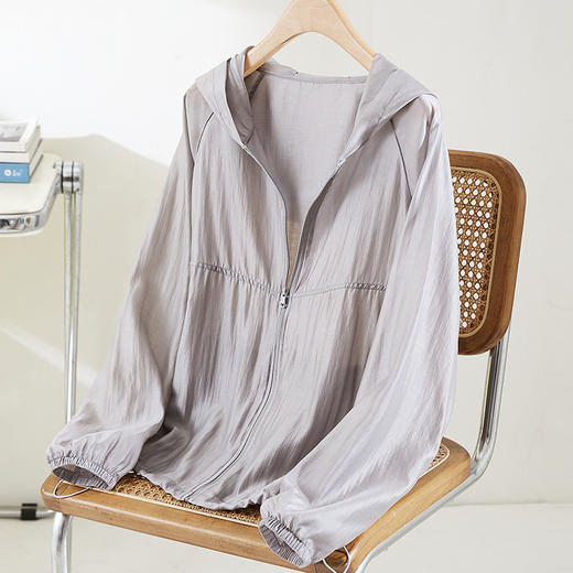 雀说天丝云纱泡芙防晒外套新款外穿薄款连帽开衫上衣AL3062 商品图7