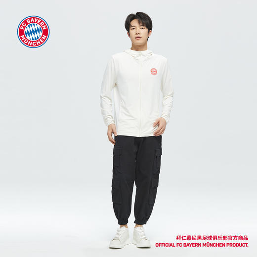 【官方正版】拜仁慕尼黑足球俱乐部丨白色薄防晒外套腋下网眼面料透气舒适连帽 商品图3