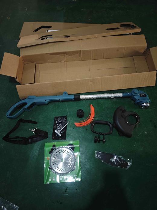 【货号03714】包邮无刷割草机带显示屏牧田款插脚配锯片无刷打草机 商品图0