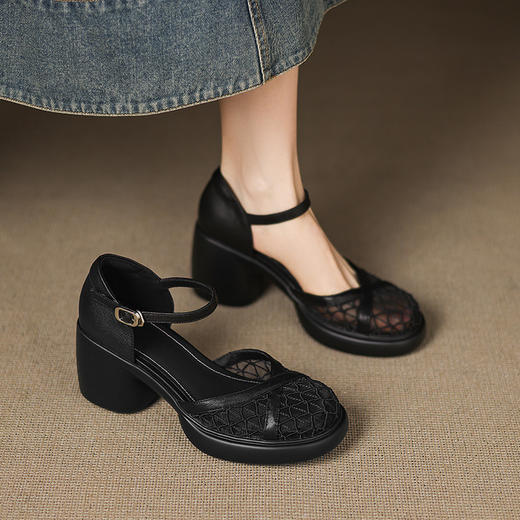 【预售5天】超轻超软舒适镂空网纱包头粗跟凉鞋女新款夏季真皮厚底一字扣高跟鞋ZYY&A1196 商品图2