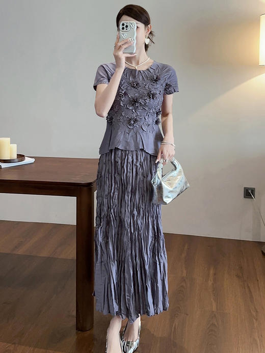 雀说小众设计感褶皱套装女手工褶绣花短袖上衣弹力T恤时尚百搭两件套AL2054 商品图5