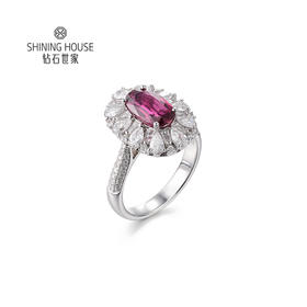 【红宝石戒指】钻石世家 18K金红宝石镶钻戒指  高级设计珠宝系列  让人一见倾心的红宝石 演绎女性的高贵柔情 也寓意着浪漫炙热的美好感情