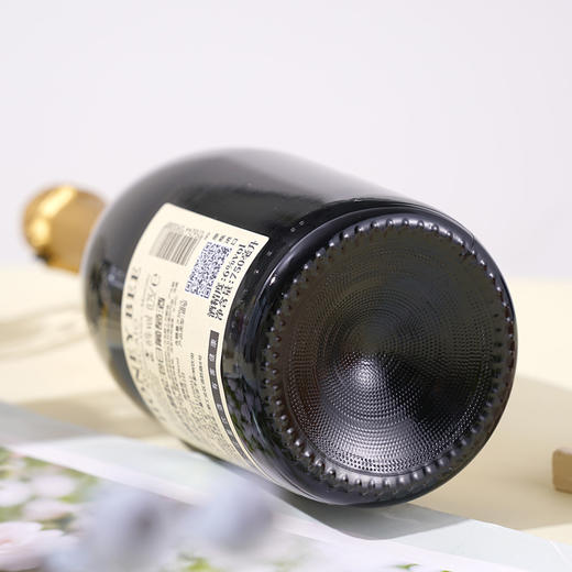 意大利原瓶进口 小蜜蜂低醇气泡白葡萄酒 750ml*2瓶配金色礼袋*2+香槟杯*2 商品图4