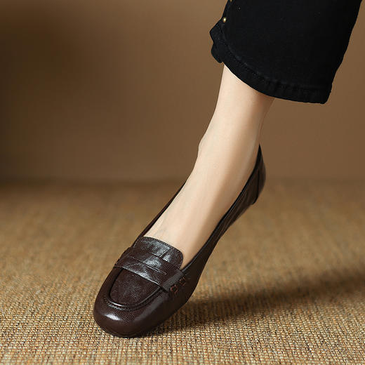 【预售5天】软底软皮单鞋女一脚蹬百搭乐福豆豆鞋头层羊皮四季平底小皮鞋DPJ&2712 商品图2