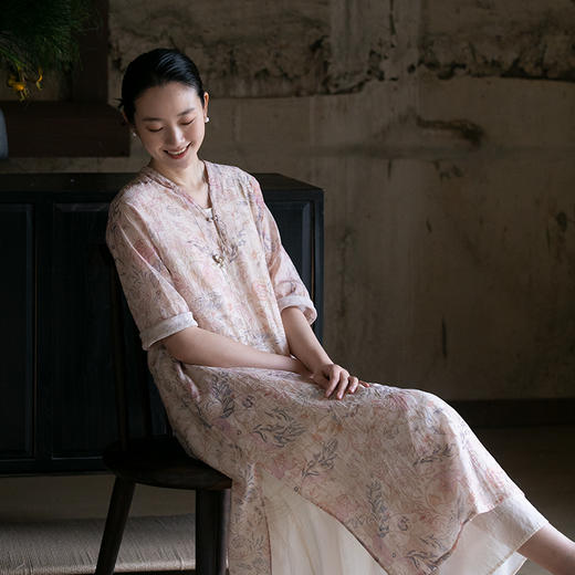 牧衣游原创 丝棉印染连衣裙夏轻薄柔软V领宽松文艺长裙 椒聊之实 商品图0