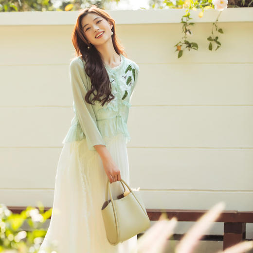 【林栖设计小店】（现货）【林栖推荐】2025年春夏新品浅绿色开衫显瘦气质短外套女N1952300 商品图5