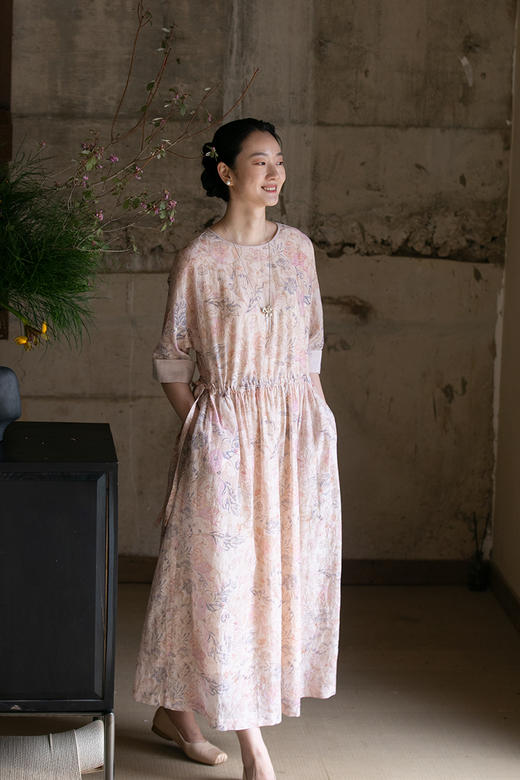 牧衣游原创 丝棉印染连衣裙新品轻薄圆领宽松文艺气质长裙 画舫 商品图5