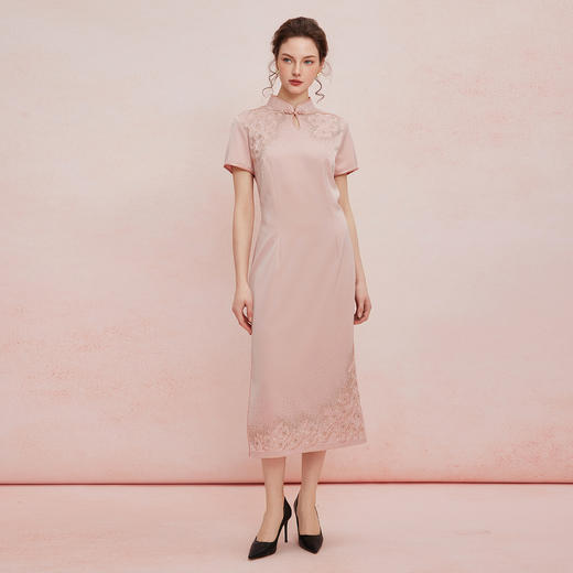 QF82625新款喜婆婆宴会精致刺绣烫钻工艺旗开得胜修身显瘦旗袍连衣裙 商品图3