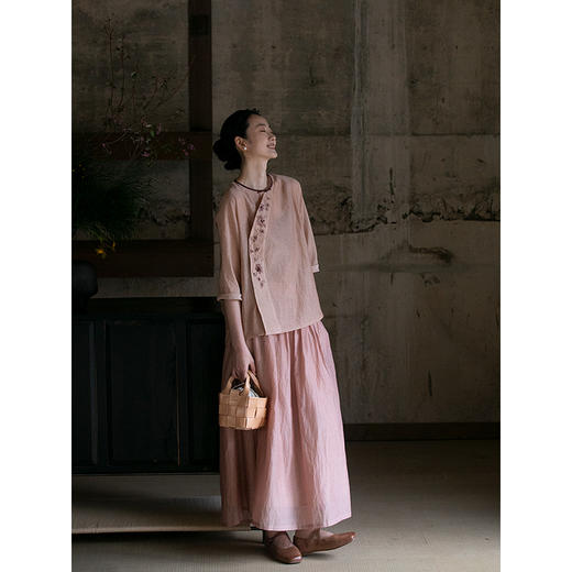 牧衣游原创 丝棉手绣炒色短外套轻薄柔软复古百搭新中式上衣 空谷 商品图2