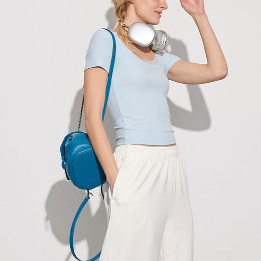 跃牌【周游世界系列】春夏新款圆领蕾丝花边短袖T恤修身打底运动短款健身服TP0791/TP0881 商品图2