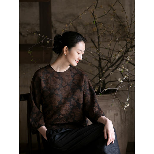 牧衣游原创 铁木机织半手工罗莨绸套头衫高级感复古真丝上衣 雪云 商品图3