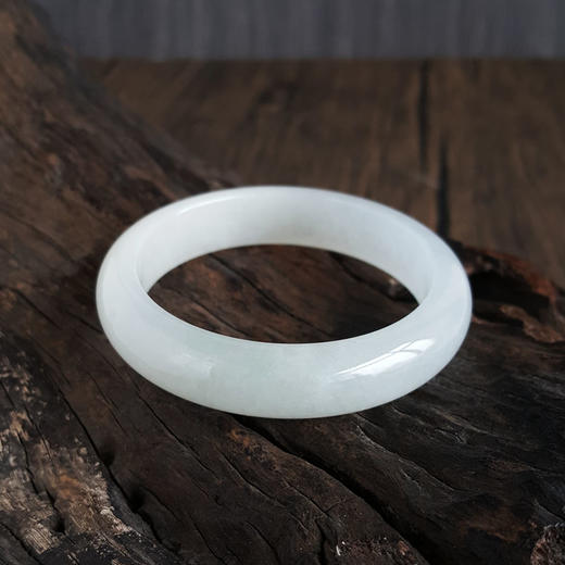 【天然正品】天然收藏级莫西沙场口正桩细腻无纹裂糯冰种53号翡翠手镯女士现售价：7380！230325AH32 商品图2