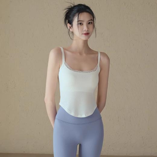 跃牌【周游世界系列】春夏新款纯欲风蕾丝边吊带固定杯修身显瘦运动内衣BR1606 商品图1