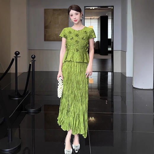 雀说小众设计感褶皱套装女手工褶绣花短袖上衣弹力T恤时尚百搭两件套AL2054 商品图0