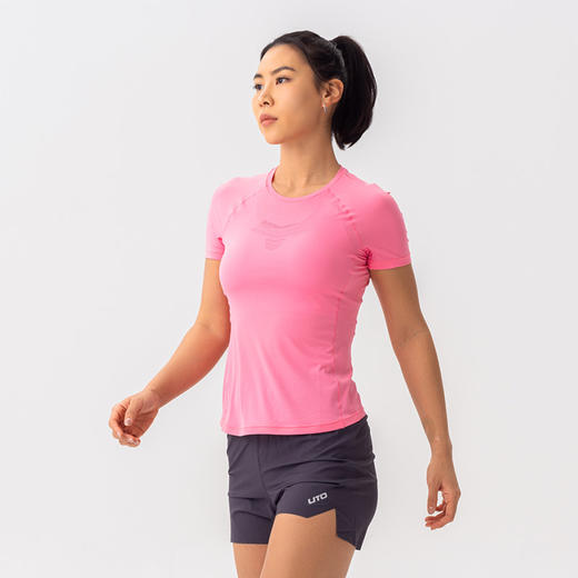 UTO男士小方格轻量短袖 商品图2