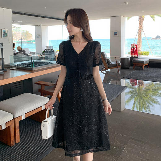 奢姿大码女装2025夏季时尚v领短袖连衣裙胖妹妹气质减龄蕾丝裙子9952853167 商品图1