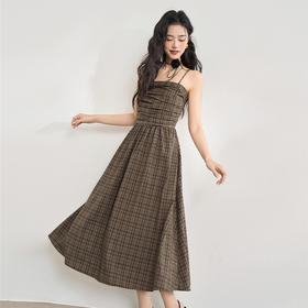 美拉德法式复古格纹吊带裙女夏季收褶打揽收腰连衣裙V1050584