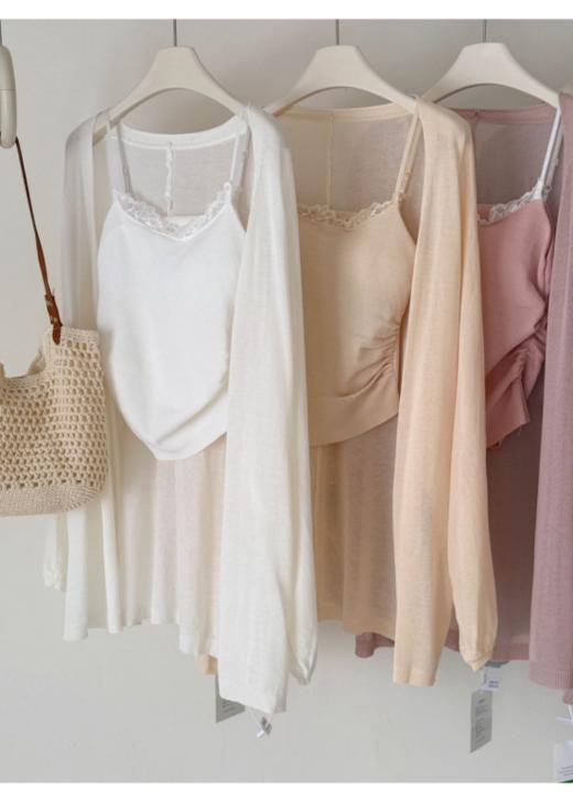 ☀️【岚可可纯欲风蕾丝吊带加开衫两件套】🌈韩里韩气针织开衫+吊带两件套，墙裂安利给大家❤️ 清新的同色系搭配💥，简约又不失时尚感！~  商品图4