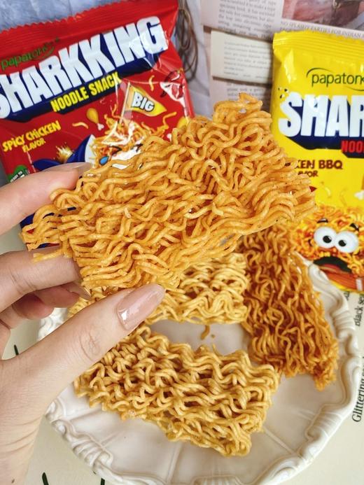 🔥【啪啪通鲨鱼🦈干脆面🍜】印尼🇮🇩旅游局官方推荐零食干脆面饼搭配烧烤粉料，满满印尼风味🤤梦回童年...这玩意儿太解馋了！敲级酥脆，越吃越香！ 商品图6