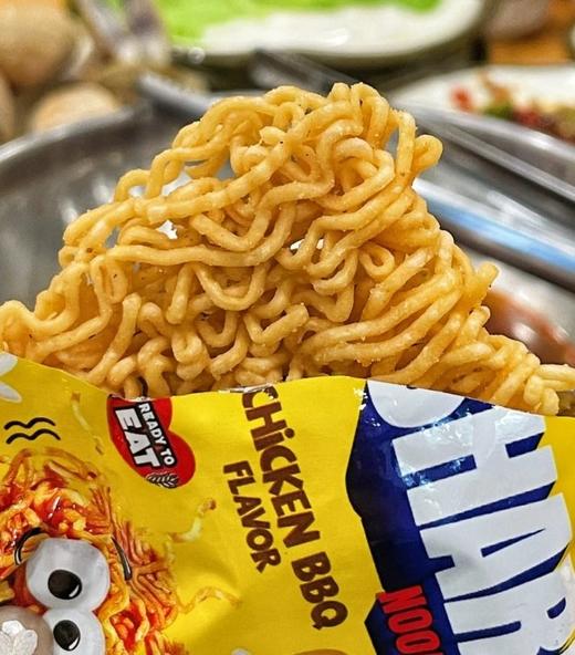 🔥【啪啪通鲨鱼🦈干脆面🍜】印尼🇮🇩旅游局官方推荐零食干脆面饼搭配烧烤粉料，满满印尼风味🤤梦回童年...这玩意儿太解馋了！敲级酥脆，越吃越香！ 商品图4