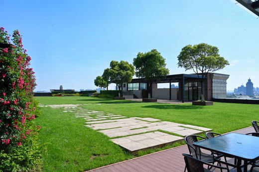 小红书| ¥579起/晚，【宜兴氿洲开元名都大酒店】宿高级市景房，含早餐+晚餐，另有周末专享自助晚餐套餐可选！订2套赠3小时棋牌 商品图1