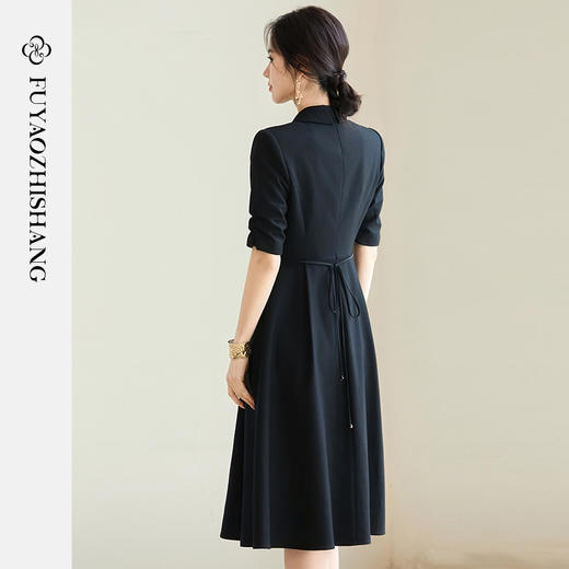 FUYAO扶摇 2025新款女神范连衣裙高级感修身显瘦国风盘扣黑色裙子 商品图4