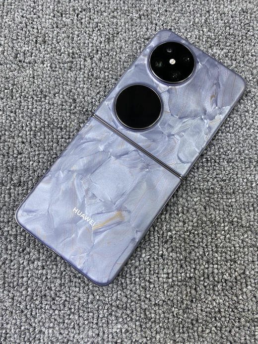 编号210031-华为Pocket2/5G手机/12+512G/云锦白色，9.8新成色好，电池99%，特价3799元！质检工程师已深度功能检测通过，店保180天，请放心购买！ 商品图0