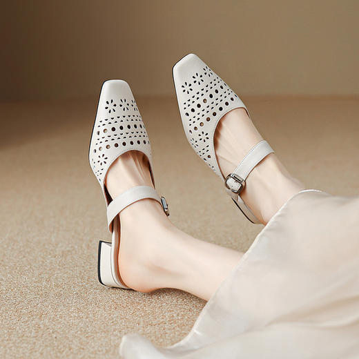 【预售5天】新款羊皮真皮简约方圆头透气时尚百搭中跟外穿镂空穆勒拖MLJ&C131 商品图1