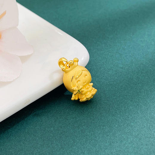 【限时7.5折】【定价黄金】足金 #儿童/宝宝 #卡通 【精品】3D硬金空心天使宝宝吊坠皇冠魔法棒小仙女小天使吊坠(AR3DDZ00155)（预售产品下单后不退款不退货不换货不补差价） 商品图2