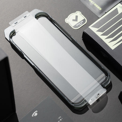 iPhone 无尘秒贴钢化膜  16 Pro/16 Pro Max 商品图2