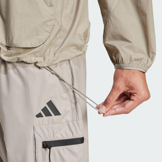 Adidas阿迪达斯CITY ESCAPE WINDBREAKER 轻肤感系列运动休闲宽松连帽轻风衣外套JF3293 商品图3