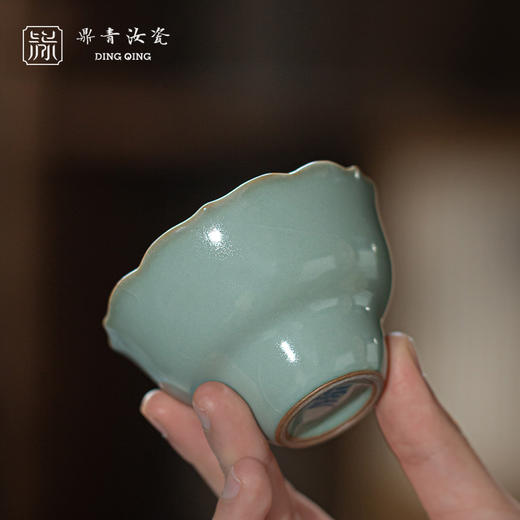 问鼎鼎青系列高足花口杯 商品图0