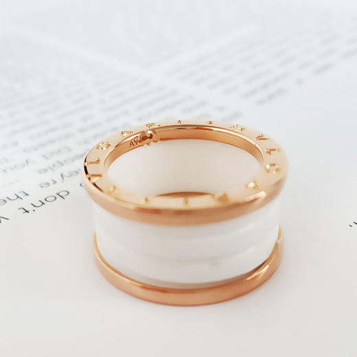 【95新】BVLGARI宝格丽B.zero1系列AN855564 18K玫瑰金白陶瓷四环弹簧戒指55号中性款现售价：4900！030425NJS116 商品图5