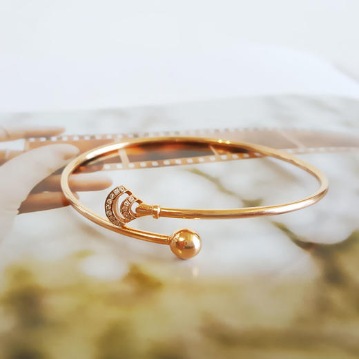 【天然正品】AU750玫瑰金经典时尚款开口手镯56MM(皆取最大值)女士现售价：4480！110425NJM18 商品图4