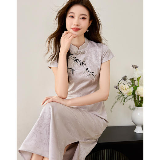 【周四狂欢价】熙世界《竹影》新中式国风盘扣立领开叉长裙子改良旗袍连衣裙夏 商品图3