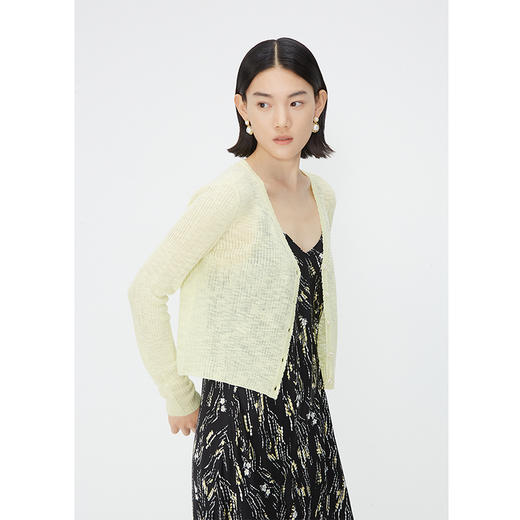 NEELLY纳俪商场同款夏新款微透薄款长袖罩衫女V领百搭气质短衬衫N25044A04591 商品图2