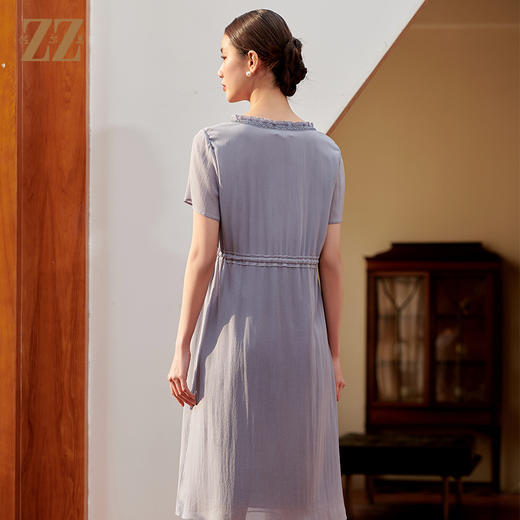 佐尔美夏季新款新中式时尚气质V领桑蚕丝连衣裙女M42LS66 商品图4