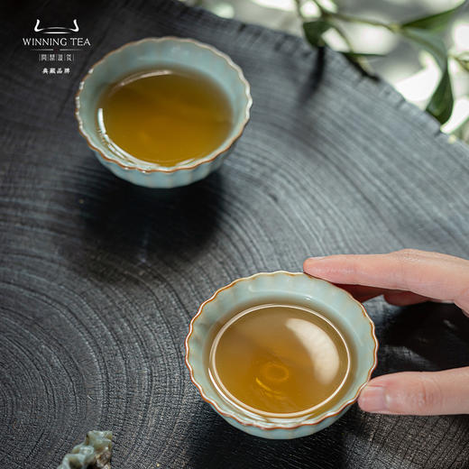 问鼎汝瓷鼎峰系列天青老款菊瓣杯 商品图4