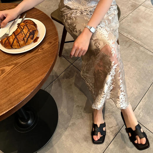 🥰清仓❗️今夏必备！迪丽热巴同款❗️【夏季经典H拖鞋BTHS-HO02】❤️经典不过时~爱*仕同款，简洁大方，低调奢华❗️ ✅款式经典火爆，超多明星网红同款 商品图4