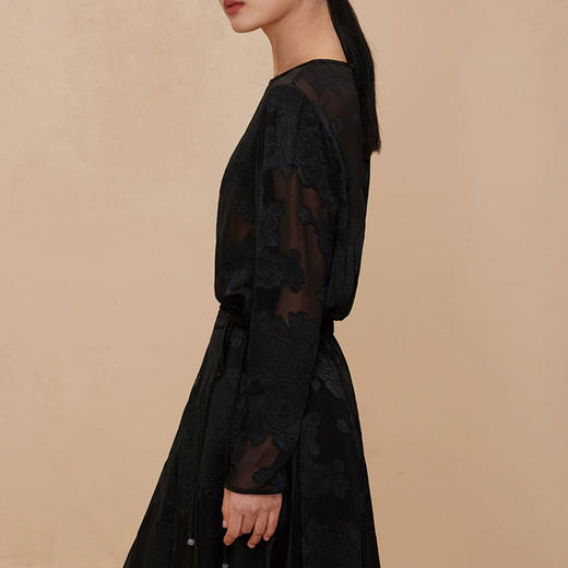 LONGNVFAIR新中式牡丹烧花圆领衬衣 | 牡丹花的东方元素，烧花工艺，优雅提升气质【72小时发货】 商品图6