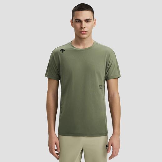 点此购买 迪桑特TRAINING系列综训TOUGH男士短袖T恤 xj 315380 商品图5