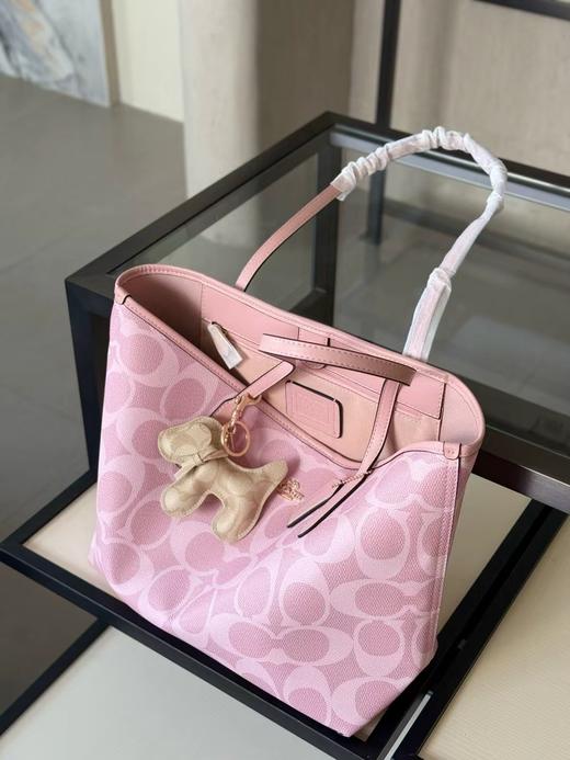 代工厂高品质寇驰city33樱花粉新色妈咪托特包 商品图9